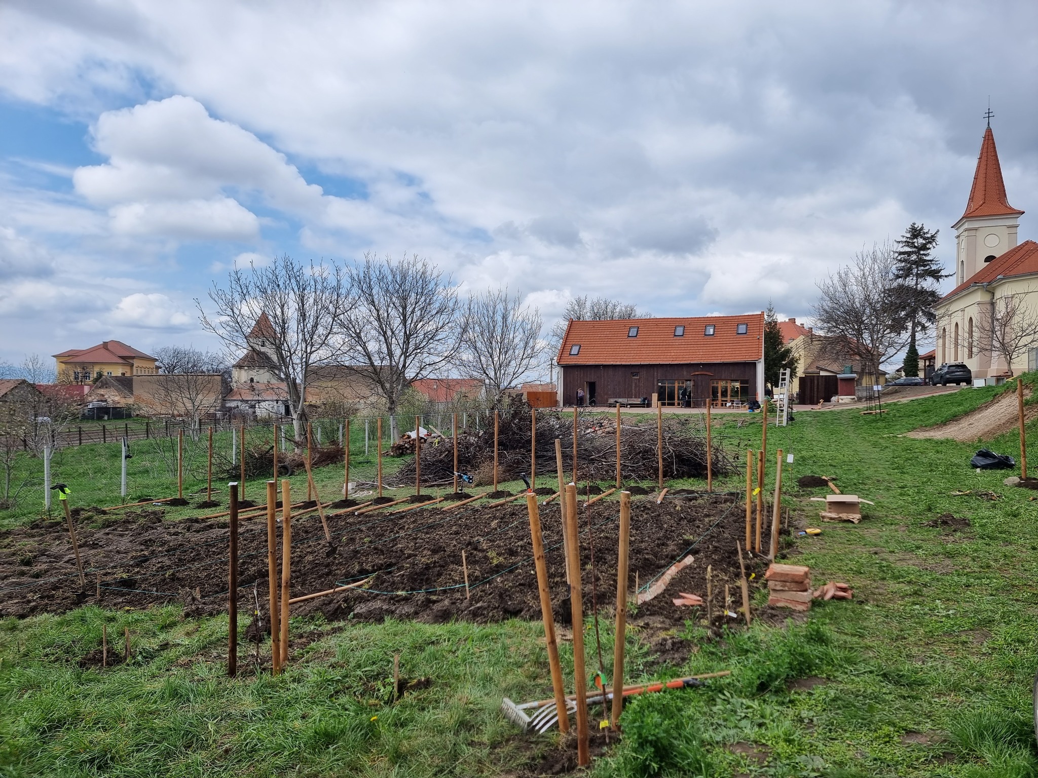 Șura Culturală Gușterița 28